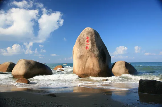 化身藍(lán)海衛(wèi)士，守護(hù)三亞海濱丨好博環(huán)境首個(gè)“海域保潔”項(xiàng)目正式簽約進(jìn)場